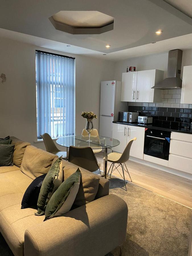 Ali'S Holiday Apartments F3 黑潭 外观 照片
